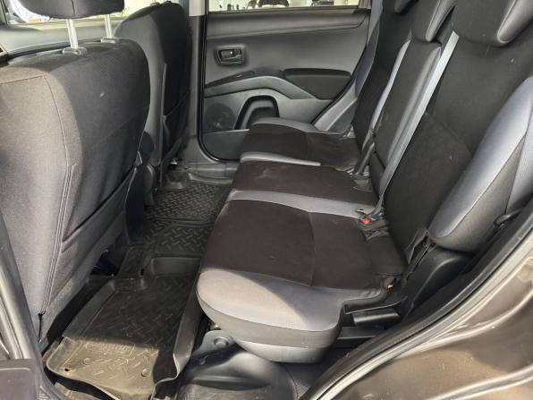 Mitsubishi Outlander II Рестайлинг с пробегом 2009 года, цена 940 000 рублей, 226254 км, внедорожник, Автокод Объявления