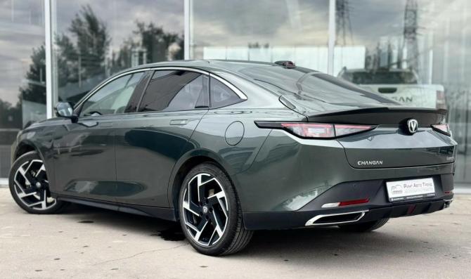 Changan Lamore с пробегом 2024 года, цена 1 950 000 рублей, 38000 км, седан, Автокод Объявления