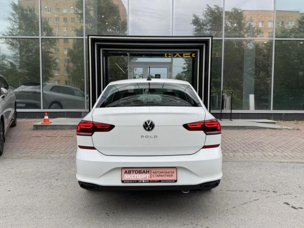 Volkswagen Polo VI с пробегом 2021 года, цена 1 619 000 рублей, 56952 км, лифтбек, Автокод Объявления
