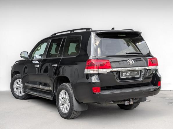 Toyota Land Cruiser 200 Series Рестайлинг 2 с пробегом 2016 года, цена 5 800 000 рублей, 140313 км, внедорожник, Автокод Объявления