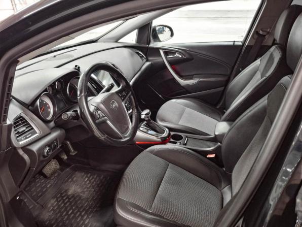 Opel Astra J с пробегом 2010 года, цена 499 000 рублей, 215862 км, хэтчбек, Автокод Объявления