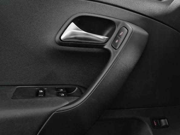 Volkswagen Polo V с пробегом 2012 года, цена 625 000 рублей, 190365 км, седан, Автокод Объявления