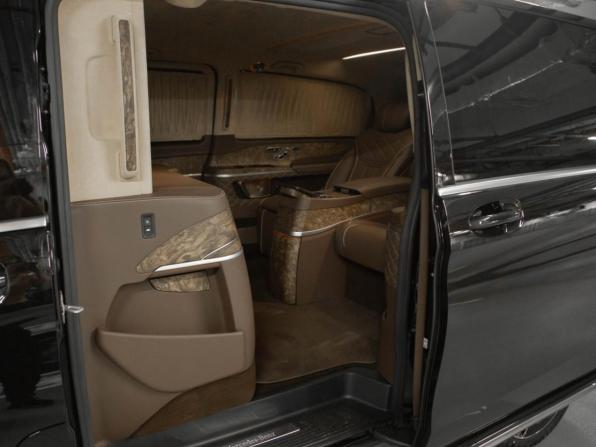 Новый Mercedes-Benz V-Класс III (W447) Рестайлинг 2 2025 года, цена 34 300 000 рублей, минивэн, Автокод Объявления
