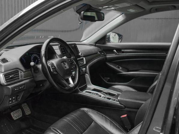 Honda Accord X с пробегом 2018 года, цена 1 950 000 рублей, 192321 км, седан, Автокод Объявления