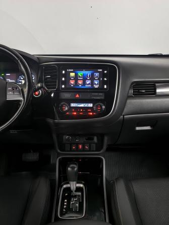 Mitsubishi Outlander III Рестайлинг 2 с пробегом 2017 года, цена 1 888 000 рублей, 142638 км, внедорожник, Автокод Объявления