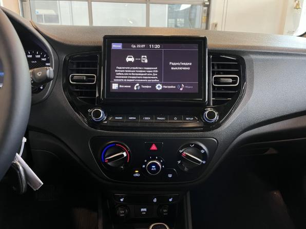 Hyundai Solaris II Рестайлинг с пробегом 2021 года, цена 1 533 000 рублей, 135001 км, седан, Автокод Объявления