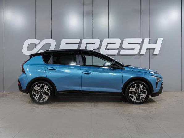 Hyundai Bayon I с пробегом 2023 года, цена 2 649 000 рублей, 30949 км, внедорожник, Автокод Объявления