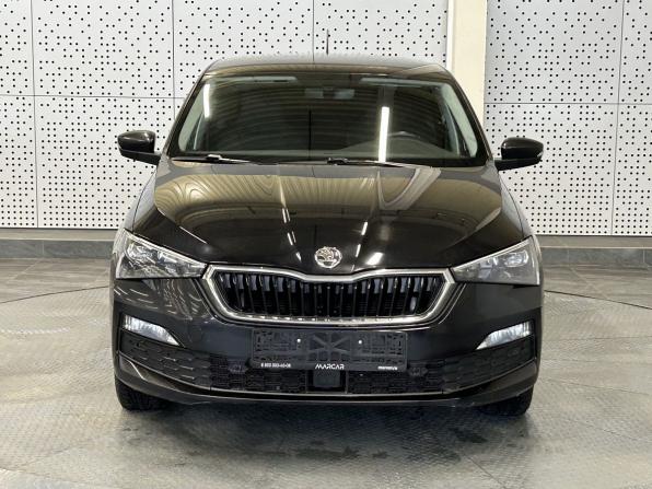Skoda Rapid II с пробегом 2021 года, цена 910 000 рублей, 101102 км, лифтбек, Автокод Объявления