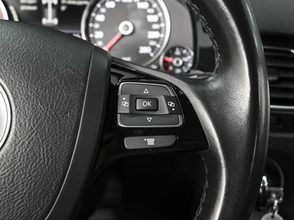 Volkswagen Touareg II с пробегом 2013 года, цена 2 098 000 рублей, 172619 км, внедорожник, Автокод Объявления