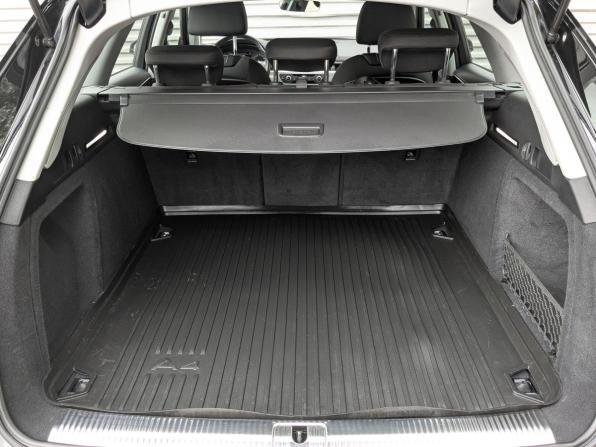 Audi A4 V (B9) с пробегом 2018 года, цена 3 040 000 рублей, 90059 км, универсал, Автокод Объявления
