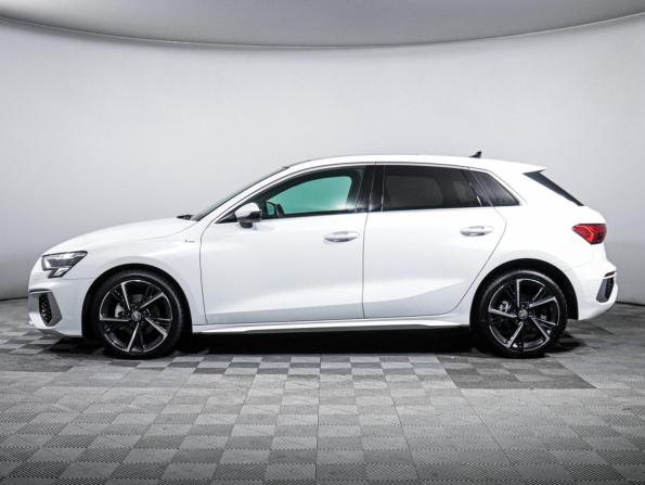 Audi A3 IV (8Y) с пробегом 2021 года, цена 3 280 000 рублей, 34065 км, хэтчбек, Автокод Объявления