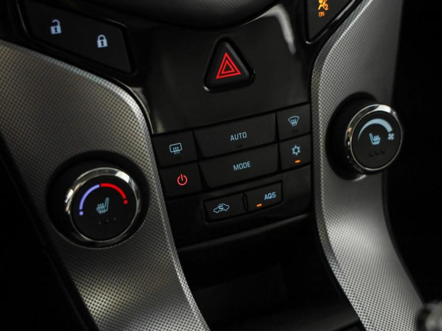 Chevrolet Cruze I Рестайлинг Санкт-Петербург  - изображение 15