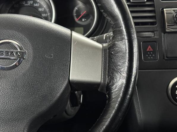 Nissan Tiida I Рестайлинг с пробегом 2013 года, цена 650 000 рублей, 206702 км, хэтчбек, Автокод Объявления