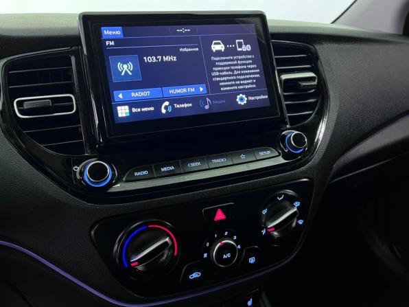 Hyundai Solaris II Рестайлинг с пробегом 2021 года, цена 1 520 000 рублей, 121321 км, седан, Автокод Объявления