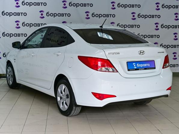 Hyundai Solaris I Рестайлинг с пробегом 2015 года, цена 1 140 000 рублей, 146653 км, седан, Автокод Объявления