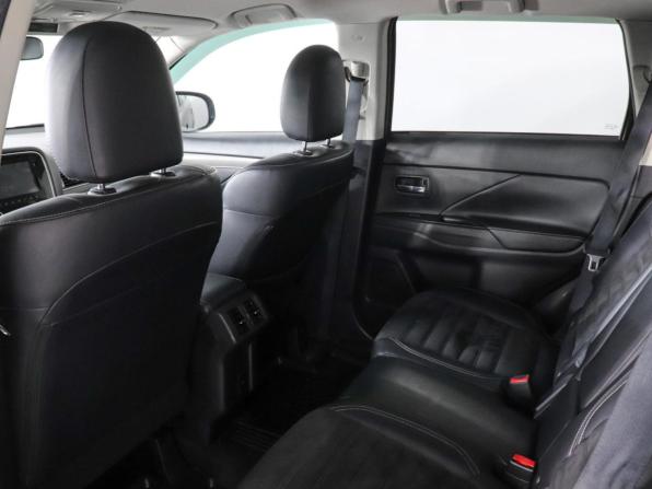 Mitsubishi Outlander III Рестайлинг 3 с пробегом 2021 года, цена 2 787 000 рублей, 82950 км, внедорожник, Автокод Объявления