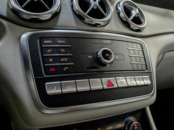 Mercedes-Benz GLA I (X156) Рестайлинг с пробегом 2018 года, цена 2 480 000 рублей, 114718 км, внедорожник, Автокод Объявления