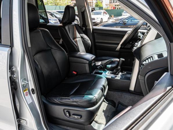 Toyota Land Cruiser Prado 150 Series с пробегом 2010 года, цена 3 180 000 рублей, 200931 км, внедорожник, Автокод Объявления