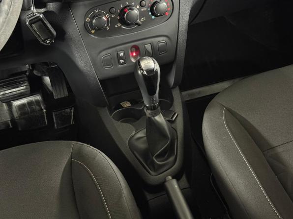 Renault Sandero II с пробегом 2017 года, цена 1 050 000 рублей, 67385 км, хэтчбек, Автокод Объявления