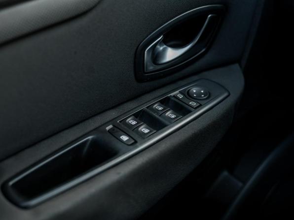 Renault Scenic III с пробегом 2010 года, цена 470 000 рублей, 268478 км, минивэн, Автокод Объявления