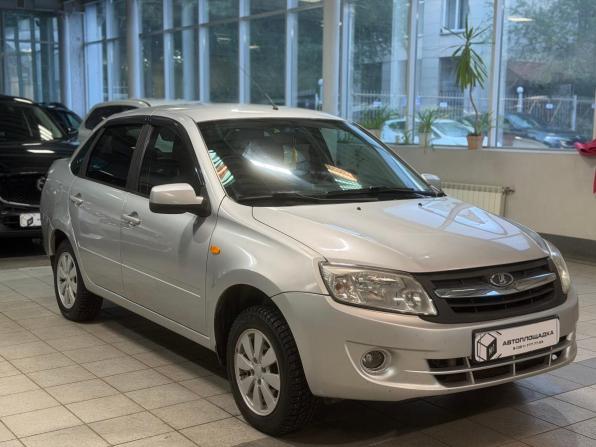 Lada (ВАЗ) Granta I с пробегом 2013 года, цена 390 000 рублей, 199861 км, седан, Автокод Объявления
