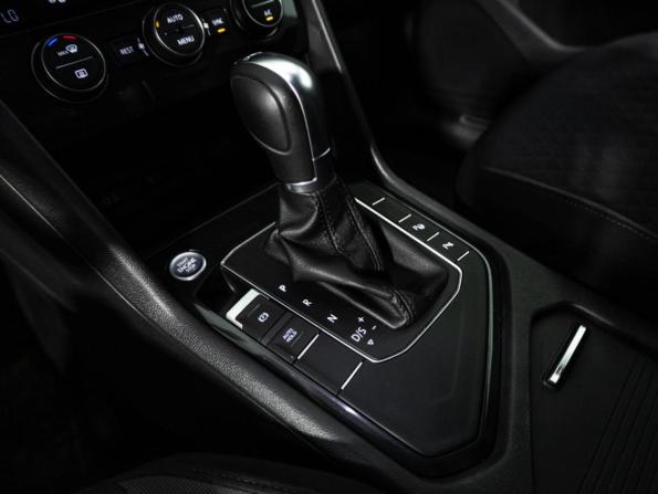 Volkswagen Tiguan II с пробегом 2017 года, цена 2 149 700 рублей, 126485 км, внедорожник, Автокод Объявления