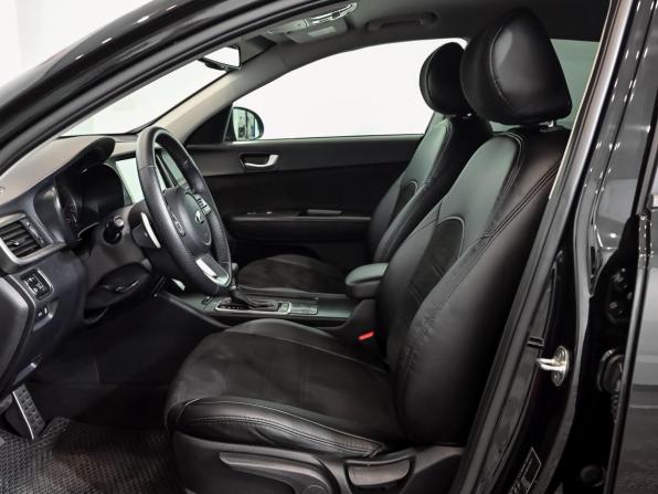 Kia Optima IV Рестайлинг с пробегом 2018 года, цена 2 000 000 рублей, 161001 км, седан, Автокод Объявления