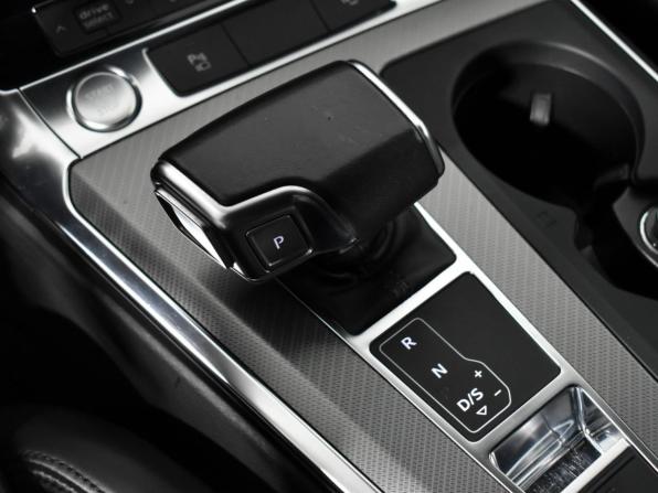 Audi A6 V (C8) с пробегом 2018 года, цена 3 997 900 рублей, 145705 км, универсал, Автокод Объявления