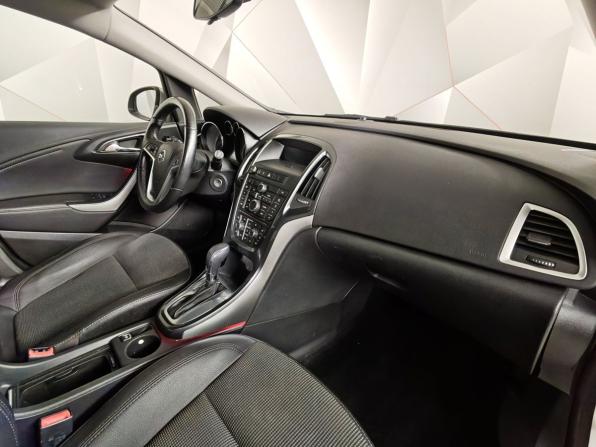 Opel Astra J Рестайлинг с пробегом 2012 года, цена 673 000 рублей, 136905 км, хэтчбек, Автокод Объявления