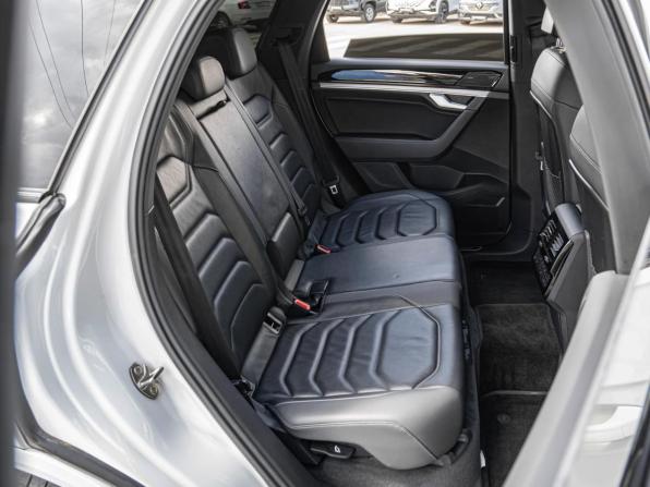 Volkswagen Touareg III с пробегом 2019 года, цена 4 950 000 рублей, 146480 км, внедорожник, Автокод Объявления