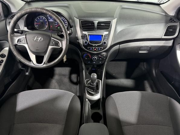 Hyundai Solaris I с пробегом 2013 года, цена 770 000 рублей, 209000 км, седан, Автокод Объявления