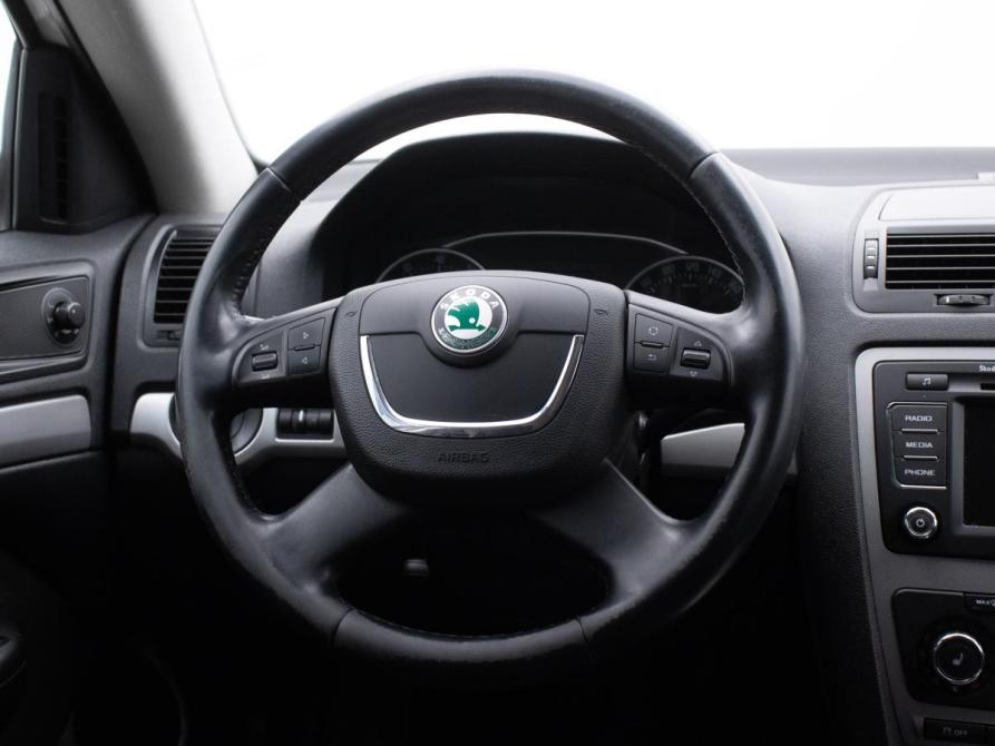Skoda Octavia II (A5) Рестайлинг Москва  - изображение 15