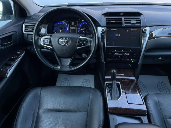 Toyota Camry VII (XV50) Рестайлинг 2 с пробегом 2017 года, цена 2 178 000 рублей, 119979 км, седан, Автокод Объявления
