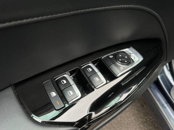 Kia K5 III с пробегом 2021 года, цена 2 595 000 рублей, 87183 км, седан, Автокод Объявления