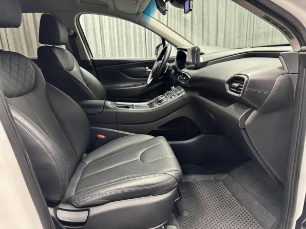 Hyundai Santa Fe IV Рестайлинг с пробегом 2022 года, цена 2 600 000 рублей, 121419 км, внедорожник, Автокод Объявления