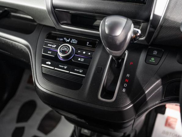Honda Freed II с пробегом 2018 года, цена 1 375 000 рублей, 119526 км, компактвэн, Автокод Объявления