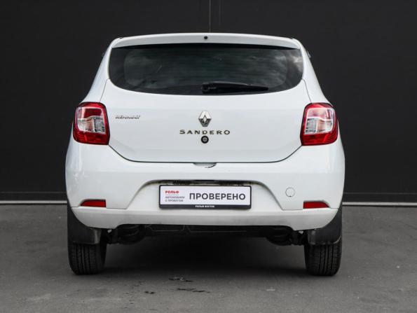 Renault Sandero II с пробегом 2015 года, цена 879 000 рублей, 32182 км, хэтчбек, Автокод Объявления