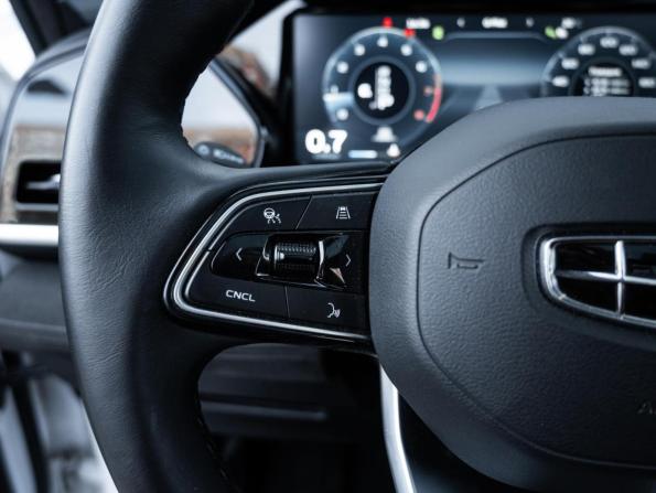 Geely Monjaro I с пробегом 2024 года, цена 3 255 000 рублей, 48673 км, внедорожник, Автокод Объявления