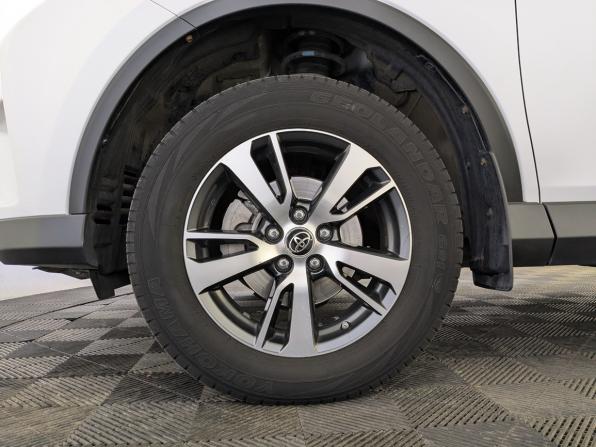 Toyota RAV4 IV (XA40) Рестайлинг с пробегом 2018 года, цена 2 350 000 рублей, 97521 км, внедорожник, Автокод Объявления