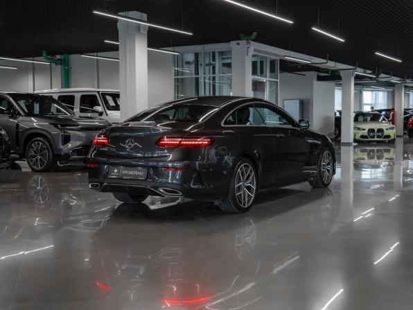 Mercedes-Benz E-Класс V (W213 S213 C238) Рестайлинг с пробегом 2021 года, цена 6 050 000 рублей, 48683 км, купе, Автокод Объявления