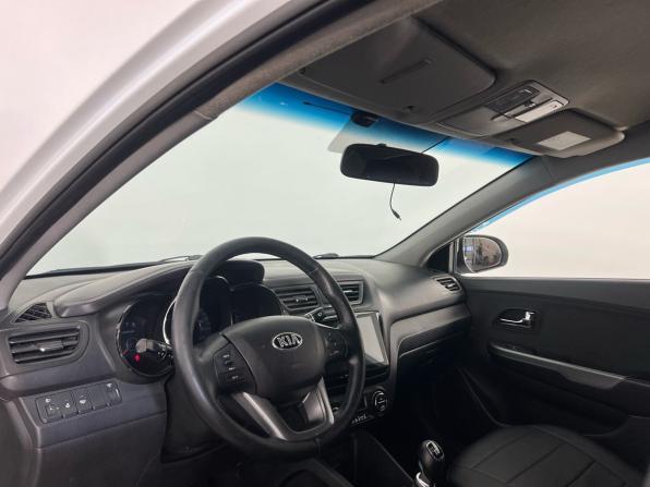 Kia Rio III с пробегом 2013 года, цена 915 000 рублей, 131000 км, седан, Автокод Объявления