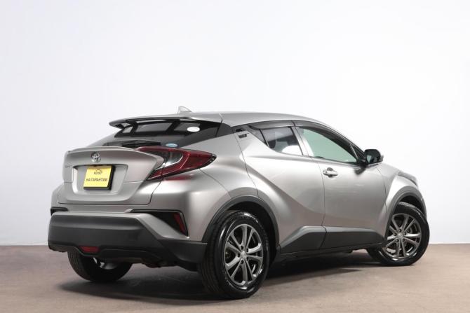 Toyota C-HR I с пробегом 2018 года, цена 1 899 000 рублей, 49100 км, внедорожник, Автокод Объявления