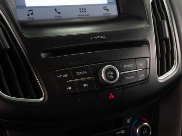 Ford Focus III Рестайлинг с пробегом 2017 года, цена 939 000 рублей, 208031 км, универсал, Автокод Объявления