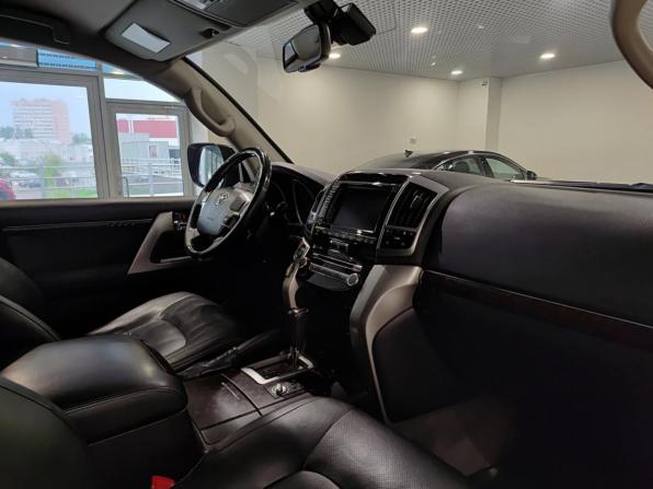 Toyota Land Cruiser 200 Series Рестайлинг 1 с пробегом 2014 года, цена 4 368 000 рублей, 159086 км, внедорожник, Автокод Объявления