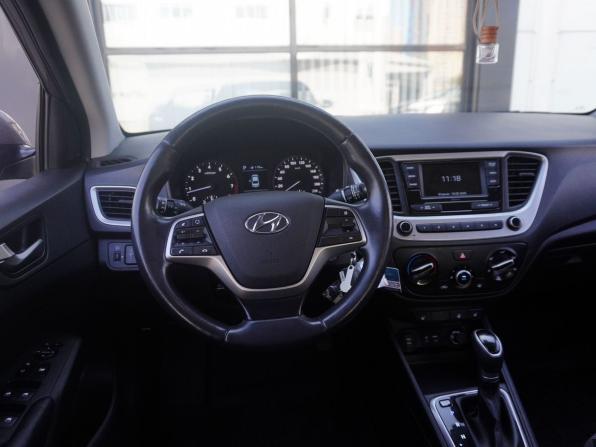 Hyundai Solaris II с пробегом 2018 года, цена 1 394 000 рублей, 73515 км, седан, Автокод Объявления
