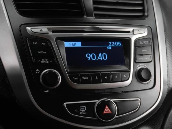 Hyundai Solaris I с пробегом 2013 года, цена 869 000 рублей, 194681 км, седан, Автокод Объявления
