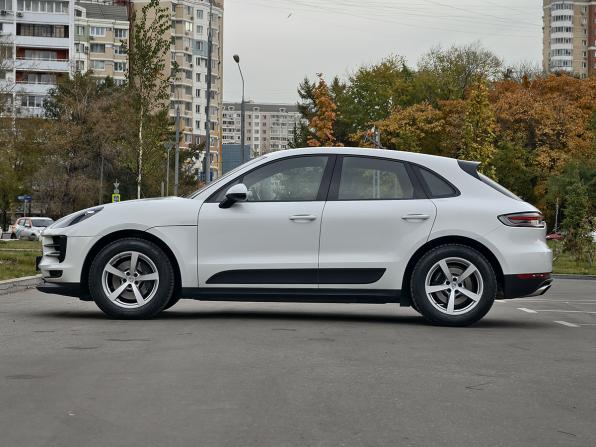 Porsche Macan I Рестайлинг 2 с пробегом 2021 года, цена 4 972 000 рублей, 53350 км, внедорожник, Автокод Объявления