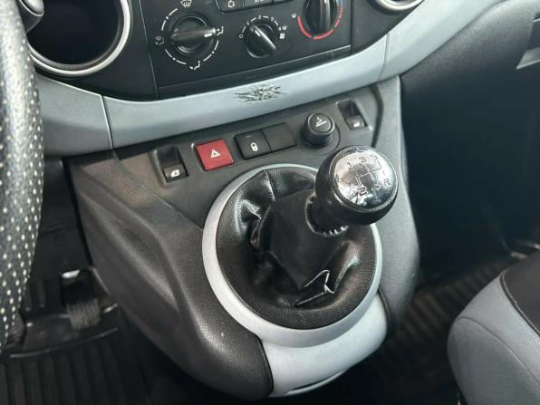 Citroen Berlingo II Рестайлинг с пробегом 2013 года, цена 595 000 рублей, 275378 км, минивэн, Автокод Объявления