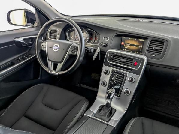 Volvo V60 Cross Country I с пробегом 2018 года, цена 2 505 000 рублей, 79719 км, универсал, Автокод Объявления