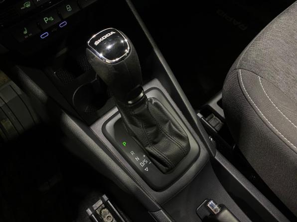 Skoda Rapid II с пробегом 2021 года, цена 1 730 000 рублей, 61601 км, лифтбек, Автокод Объявления